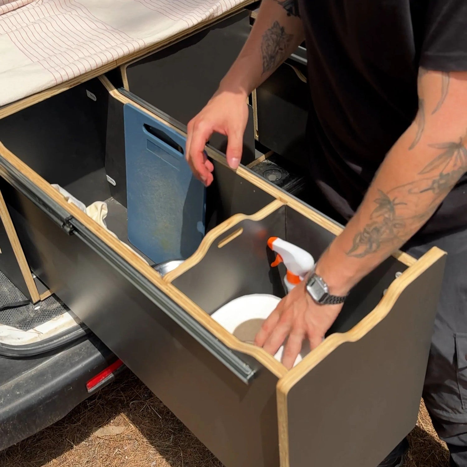 7 trucos para organizar tu furgoneta camper