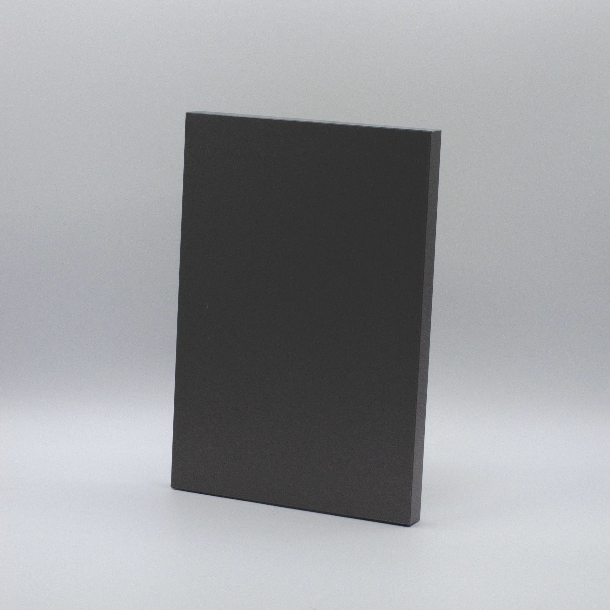 Muestra melamina antracita - tablero a medida color oscuro