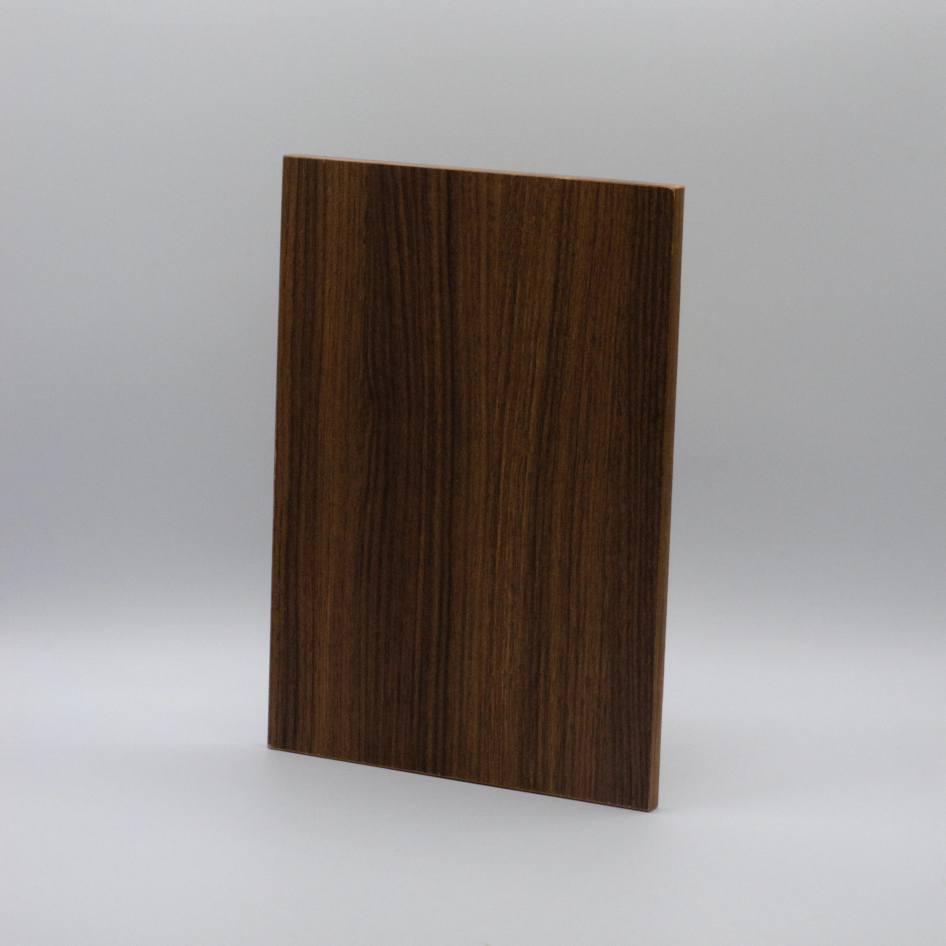 Muestra melamina Tobacco Franklin Walnut - imitación nogal